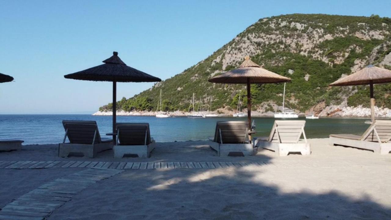 Limnonari Beach Rooms Skopelos stad Exteriör bild