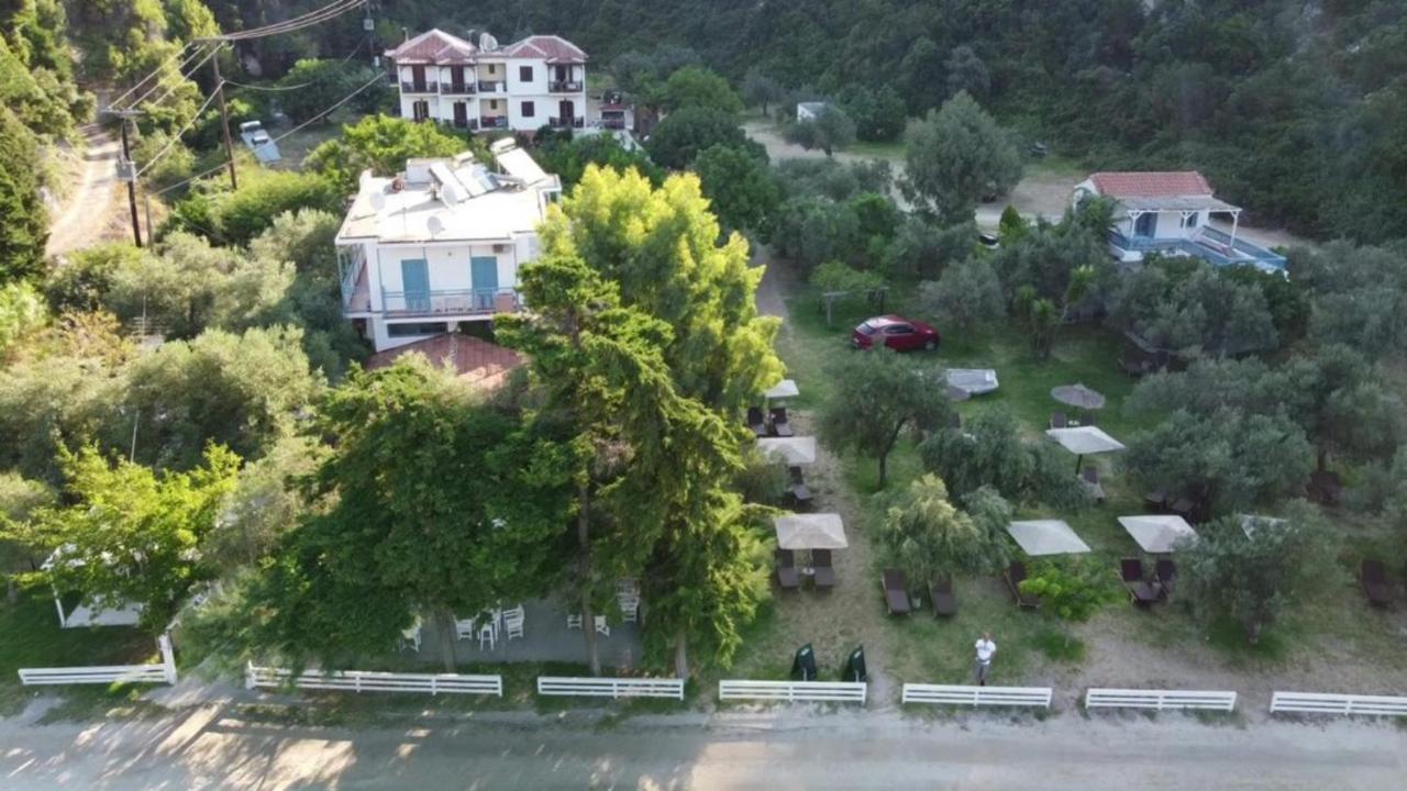 Limnonari Beach Rooms Skopelos stad Exteriör bild