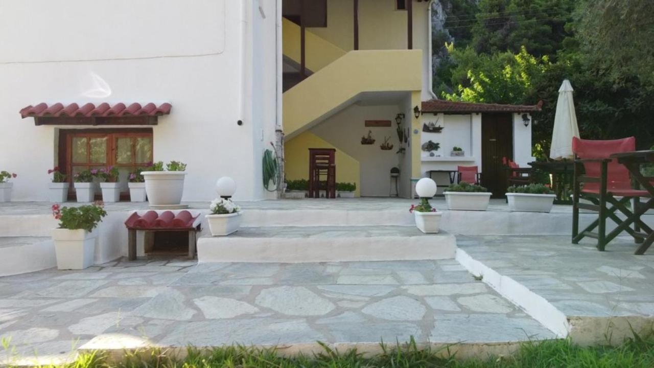 Limnonari Beach Rooms Skopelos stad Exteriör bild