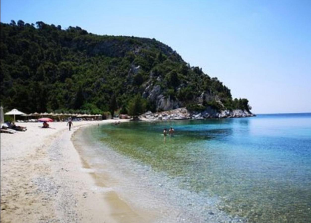 Limnonari Beach Rooms Skopelos stad Exteriör bild
